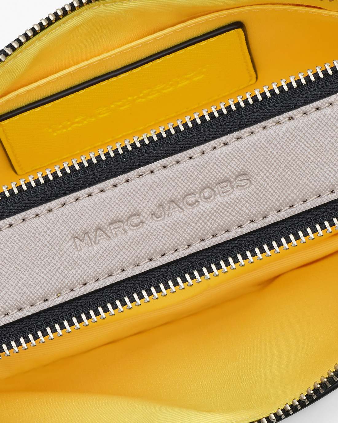 Marc Jacobs The Snapshot Daisy Yellow
