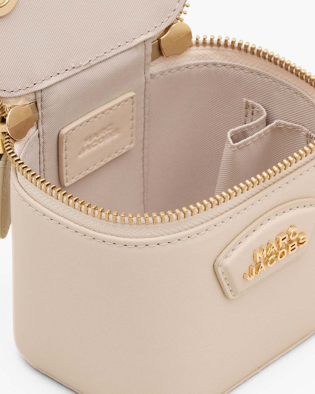 Marc Jacobs The Everyday Mini Vanity Bag Cloud White
