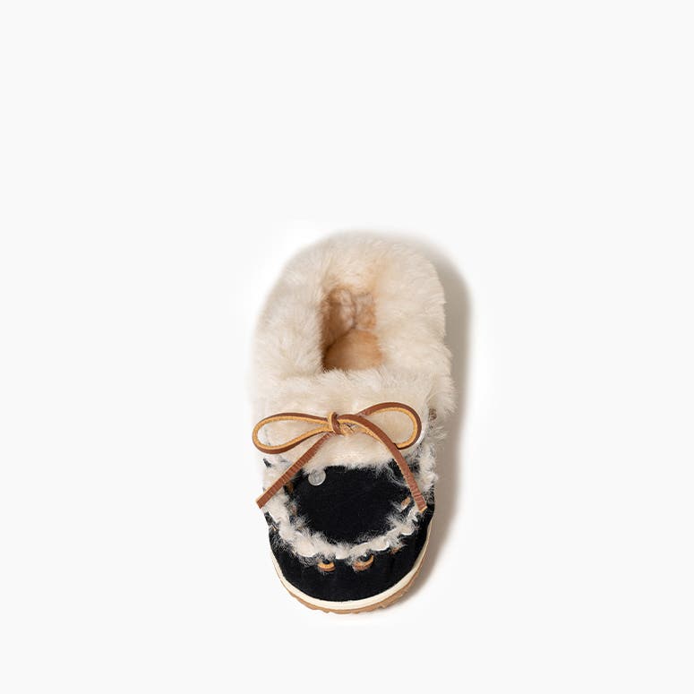 Minnetonka Ultimate Sheepskin Slipper