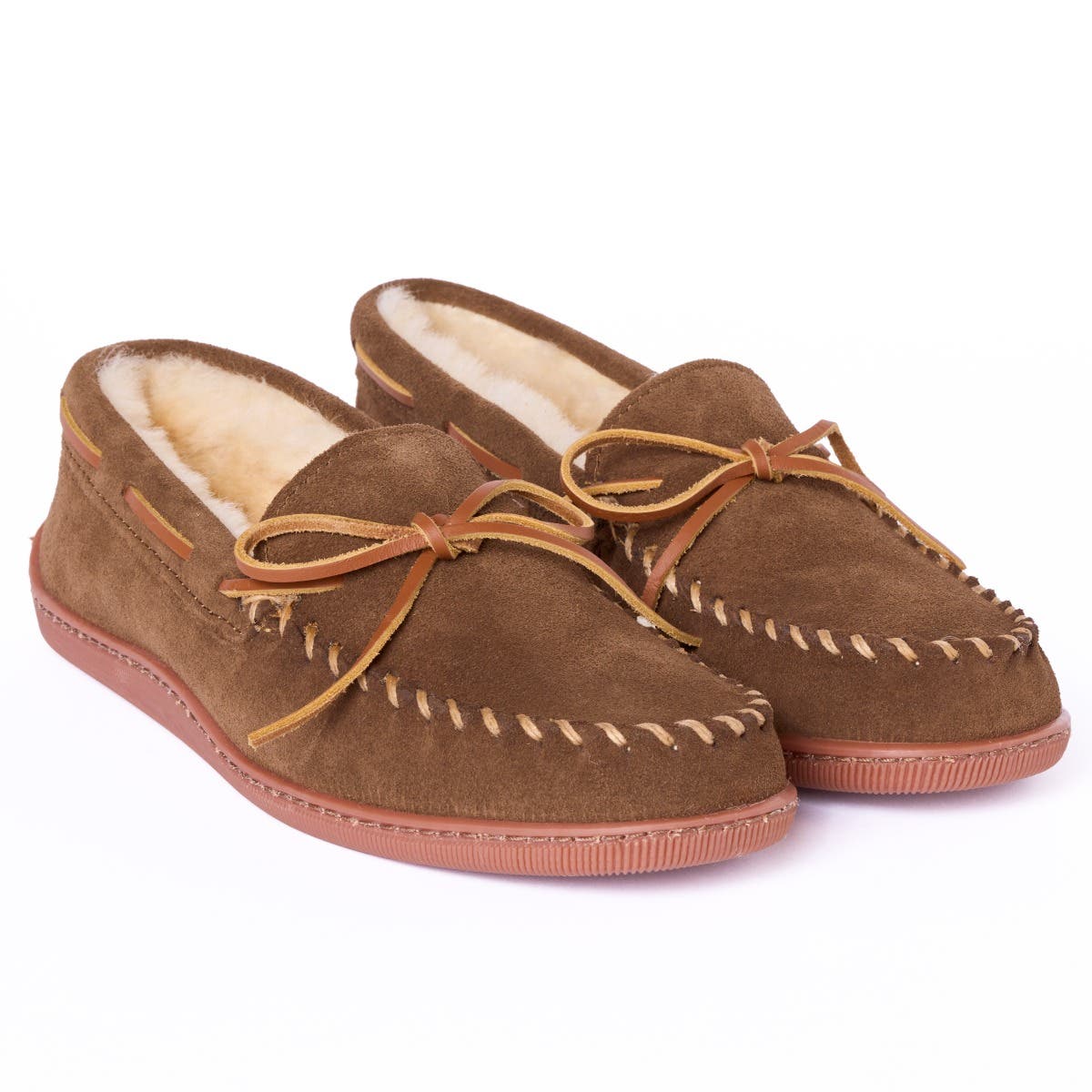 Minnetonka Men's Sheepskin Hardsole Slipper