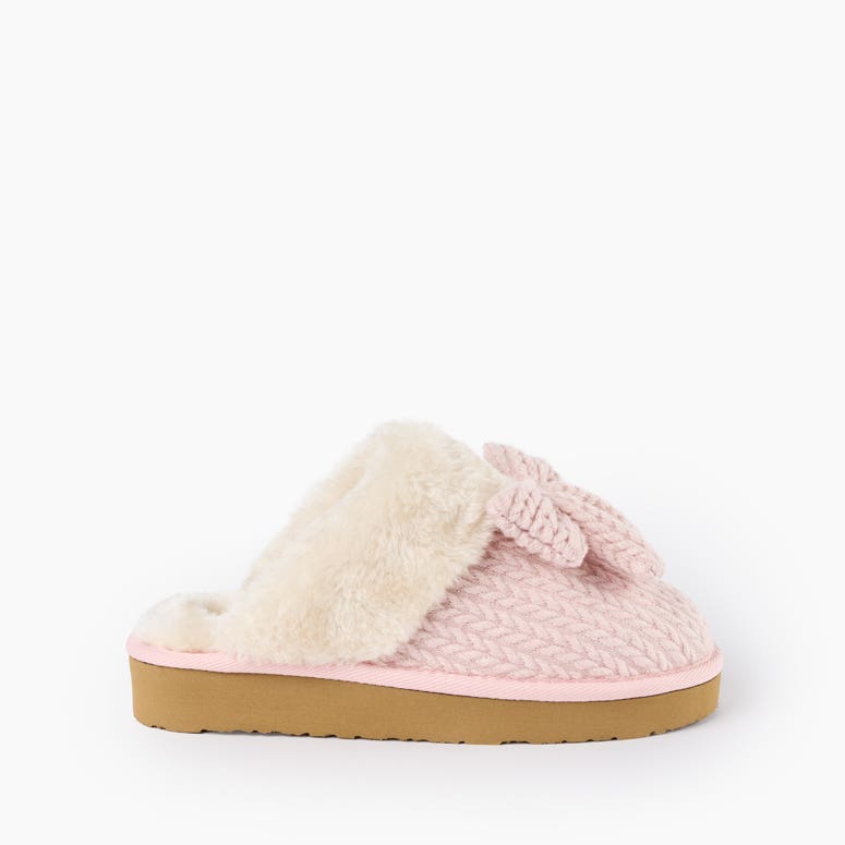 Minnetonka Bowelle Scuff