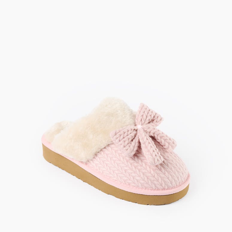 Minnetonka Bowelle Scuff
